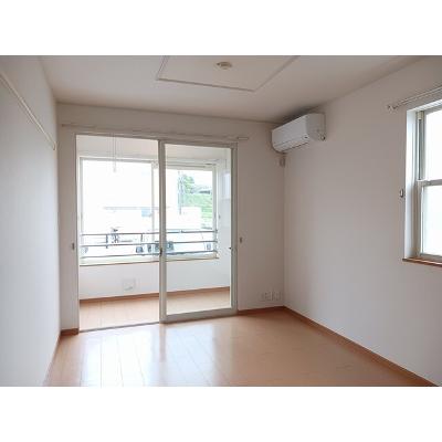 ソレイユ　Ａ 103【管理NO：1-014544401-01030】 ★家具家電は申し込み後に搬入しますの物件写真2