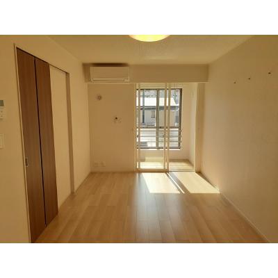 イデアールⅡ 101【管理NO：1-027292201-01010】 ★家具家電は申し込み後に搬入しますの物件写真2