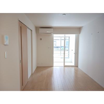 オゾラⅡ 101【管理NO：1-024936502-01010】 ★家具家電は申し込み後に搬入しますの物件写真2