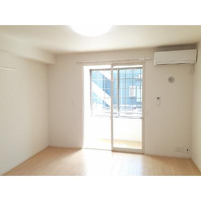 ア・ピアチェーレⅡ 102【管理NO：1-023525701-01020】 ★家具家電は申し込み後に搬入します 2026年07月中旬入居可能の物件写真2