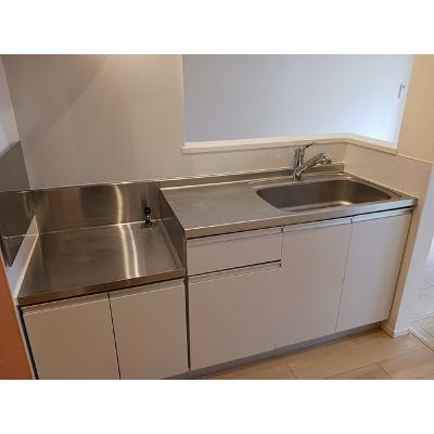 アリア 203【管理NO：1-022669401-02030】 ★家具家電は申し込み後に搬入しますの物件写真3