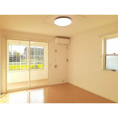 ソレイユ高岡Ⅰ 101【管理NO：1-020361601-01010】 ★家具家電は申し込み後に搬入します 2026年08月上旬入居可能の物件写真2
