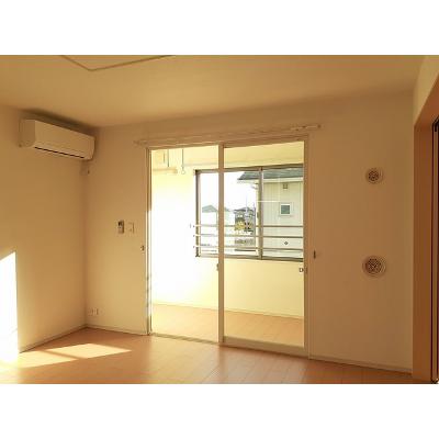 サンパティークいしぜ 204【管理NO：1-019407201-02040】 ★家具家電は申し込み後に搬入しますの物件写真2