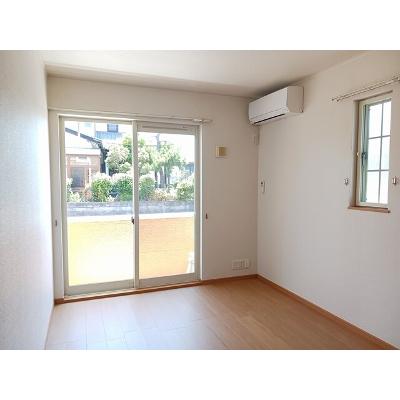 ヴィラ・かたかご　Ⅲ 101【管理NO：1-014808001-01010】 ★家具家電は申し込み後に搬入しますの物件写真2