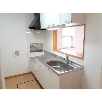 プリムロ－ズ　Ⅰ 103【管理NO：1-014656801-01030】 ★家具家電は申し込み後に搬入します★の物件写真3