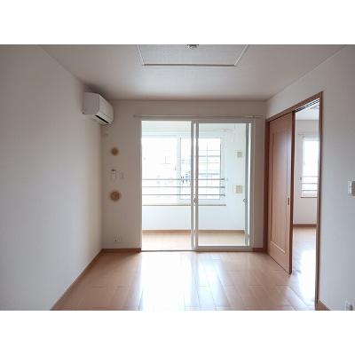 ソフテイル　Ｃ 202【管理NO：1-014374803-02020】 ★家具家電は申し込み後に搬入しますの物件写真2