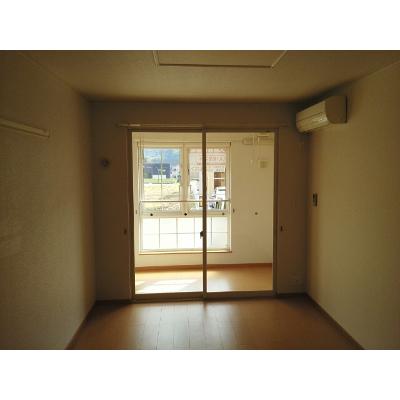 ソレイユⅠ 103【管理NO：1-014563701-01030】 ★家具家電は申し込み後に搬入します★の物件写真2
