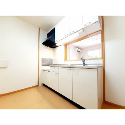 モンソレイユⅡ 204【管理NO：1-013709702-02040】 ★家具家電は申し込み後に搬入します★の物件写真3
