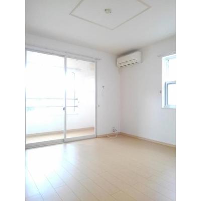ユーフォリア　Ⅰ 101【管理NO：1-016397201-01010】 ★家具家電は申し込み後に搬入しますの物件写真2