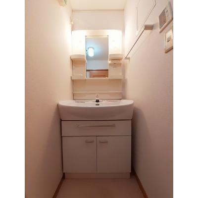 プリムローズ 203【管理NO：1-013687301-02030】 ★家具家電は申し込み後に搬入しますの物件写真6