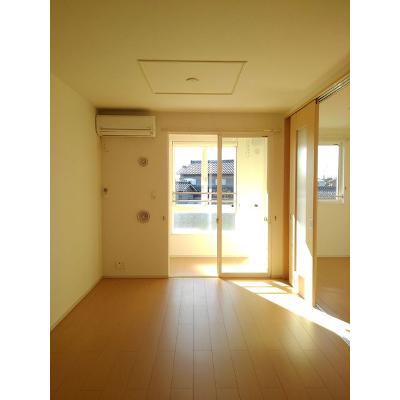 サンボヌールⅤ 201【管理NO：1-021244001-02010】 ★家具家電は申し込み後に搬入します 2026年07月下旬入居可能の物件写真2