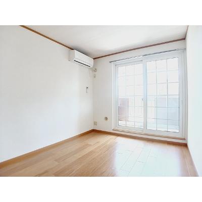 プラードⅡ 202【管理NO：1-011931502-02020】 ★家具家電は申し込み後に搬入します★の物件写真2