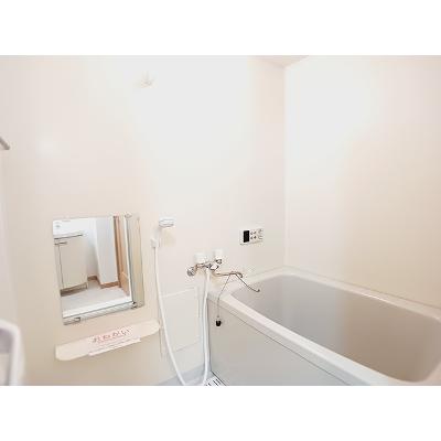 プラードⅡ 202【管理NO：1-011931502-02020】 ★家具家電は申し込み後に搬入します★の物件写真4