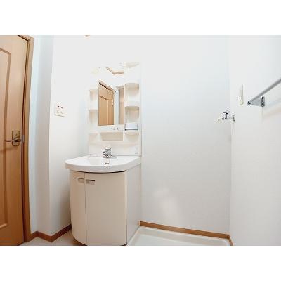 プラードⅡ 202【管理NO：1-011931502-02020】 ★家具家電は申し込み後に搬入します★の物件写真6
