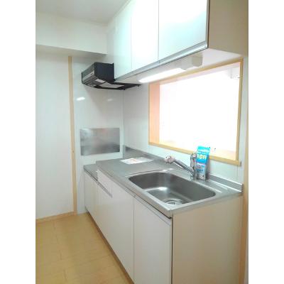 シュトラール 202【管理NO：1-016087001-02020】 ★家具家電は申し込み後に搬入します 2026年08月上旬入居可能の物件写真3