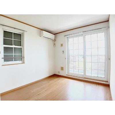 ピュアランドⅡ 201【管理NO：1-011177602-02010】 ★家具家電は申し込み後に搬入しますの物件写真2