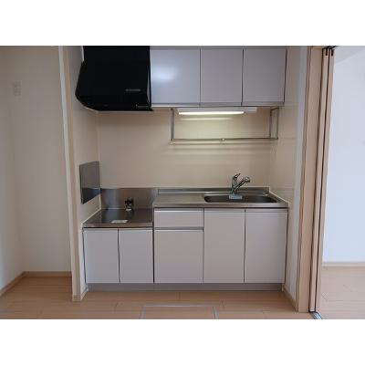 Ｌ．Ｒ 105【管理NO：1-015844601-01050】 ★家具家電は申し込み後に搬入します 2026年08月下旬入居可能の物件写真3