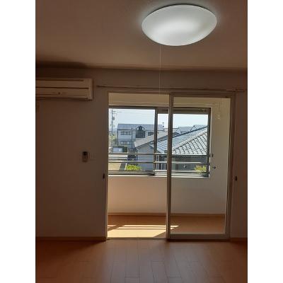 アルバ－ダ 201【管理NO：1-016727001-02010】 ★家具家電は申し込み後に搬入します 2026年09月中旬入居可能の物件写真2