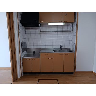 フューチャー　コート　Ｂ 102【管理NO：1-012201402-01020】 ★家具家電は申し込み後に搬入します★の物件写真3
