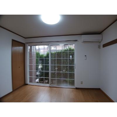 エクセルⅠ 101【管理NO：1-007770401-01010】 ★家具家電は申し込み後に搬入します★の物件写真2