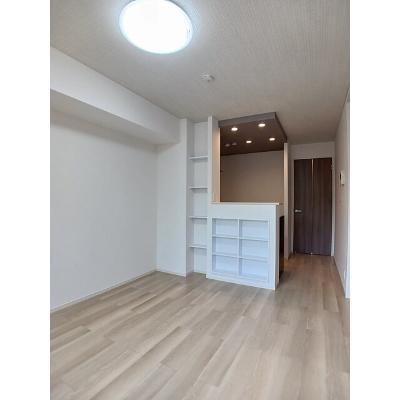 パラッツオ　ビアンカ 102【管理NO：1-028549701-01020】 ★家具家電は申し込み後に搬入しますの物件写真2