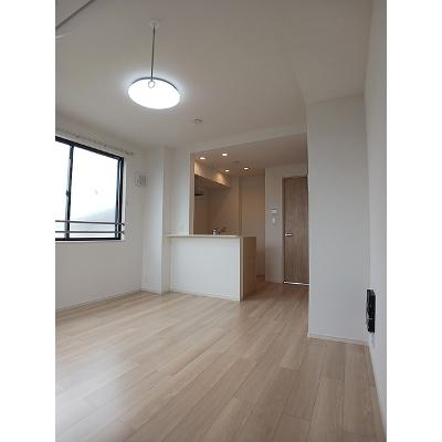 ナナラーピカケ 303【管理NO：1-028352501-03030】 ★家具家電は申し込み後に搬入しますの物件写真2
