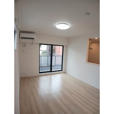 Ａ－２（エーツー） 302【管理NO：1-028332502-03020】 ★家具家電は申し込み後に搬入します★の物件写真2