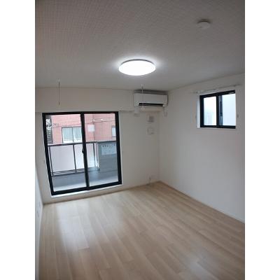 Ａ－２（エーツー） 201【管理NO：1-028332502-02010】 ★家具家電は申し込み後に搬入しますの物件写真2