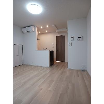 Ａ－１（エーワン） 102【管理NO：1-028332501-01020】 ★家具家電は申し込み後に搬入しますの物件写真2
