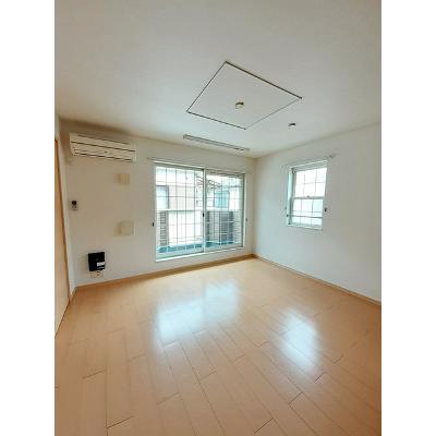 グランフィオーレ 203【管理NO：1-015842201-02030】 ★家具家電は申し込み後に搬入します 2026年07月下旬入居可能の物件写真2