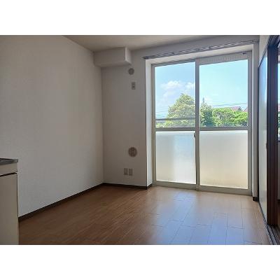 サンパティークＳⅡ 102【管理NO：1-005317502-01020】 ★家具家電は申し込み後に搬入します★の物件写真2