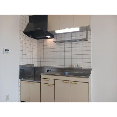 サンパティークＳⅡ 102【管理NO：1-005317502-01020】 ★家具家電は申し込み後に搬入します★の物件写真3