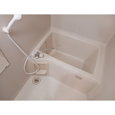 アーバンスクエアⅢ 101【管理NO：1-003827603-01010】 ★家具家電は申し込み後に搬入します★の物件写真4