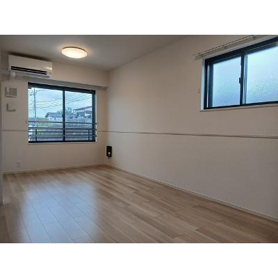 ブルーシャトー 201【管理NO：1-027187001-02010】 ★家具家電は申し込み後に搬入しますの物件写真2