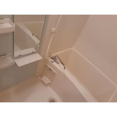 スモールストーンブリッジ 101【管理NO：1-014132701-01010】 ★家具家電は申し込み後に搬入します 2026年10月中旬入居可能の物件写真4
