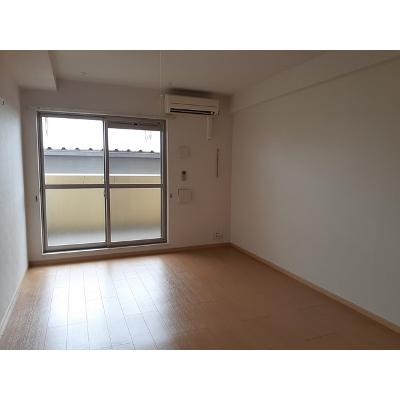 グランツ・フィオーレ 204【管理NO：1-015497901-02040】 ★家具家電は申し込み後に搬入します★の物件写真2