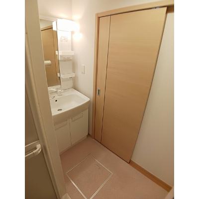 グリシーヌ 203【管理NO：1-016714601-02030】 ★家具家電は申し込み後に搬入します★の物件写真6