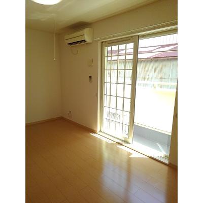エスポワメゾン 203【管理NO：1-015650601-02030】 ★家具家電は申し込み後に搬入しますの物件写真2