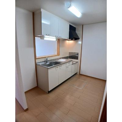 モデルヌⅡ 101【管理NO：1-015350102-01010】 ★家具家電は申し込み後に搬入しますの物件写真3