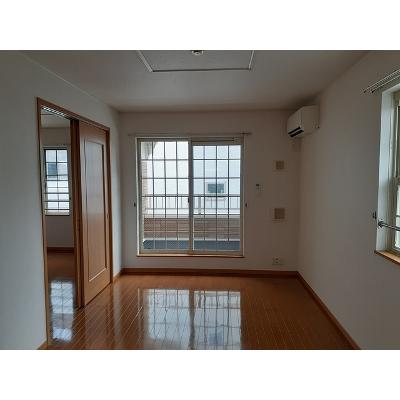 レジデンス依知 201【管理NO：1-014513701-02010】 ★家具家電は申し込み後に搬入します 2026年09月上旬入居可能の物件写真2