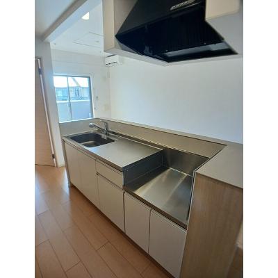 グラント 203【管理NO：1-018579701-02030】 ★家具家電は申し込み後に搬入します 2026年08月上旬入居可能の物件写真3