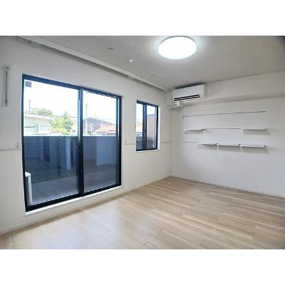 フロレスタ湘南　Ⅲ 202【管理NO：1-028199901-02020】 ★家具家電は申し込み後に搬入します★の物件写真2
