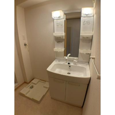 アイリス 102【管理NO：1-017036001-01020】 ★家具家電は申し込み後に搬入します★の物件写真6