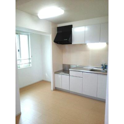 オラクル湘南 204【管理NO：1-020122201-02040】 ★家具家電は申し込み後に搬入しますの物件写真3