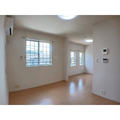 サンリット　ユー 202【管理NO：1-019032701-02020】 ★家具家電は申し込み後に搬入しますの物件写真2