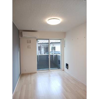 セレノ・イリーデ 101【管理NO：1-027993601-01010】 ★家具家電は申し込み後に搬入しますの物件写真2