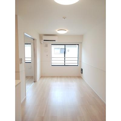 Ｒｉｏｂｏｃａ 203【管理NO：1-027281501-02030】 ★家具家電は申し込み後に搬入します★ ★2026年09月中旬入居可能★の物件写真2