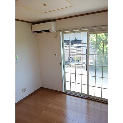 サンパティーク 101【管理NO：1-010532001-01010】 ★家具家電は申し込み後に搬入しますの物件写真2