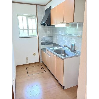 サンパティーク 101【管理NO：1-010532001-01010】 ★家具家電は申し込み後に搬入しますの物件写真3