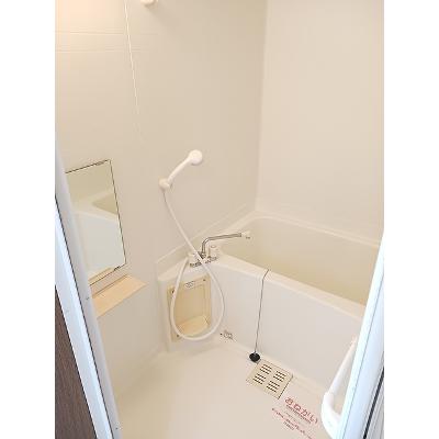 サンパティーク 101【管理NO：1-010532001-01010】 ★家具家電は申し込み後に搬入しますの物件写真4